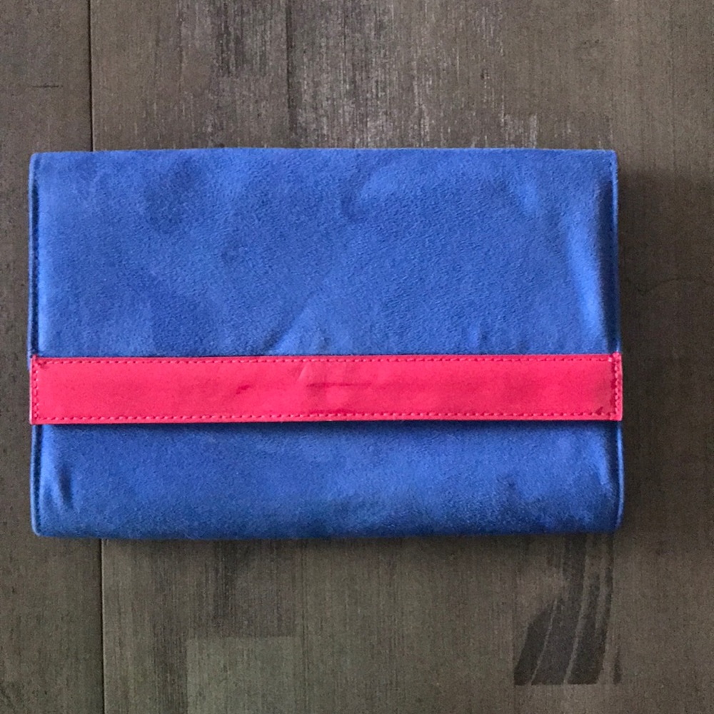 Vegan leather purse w/ optional gold strap